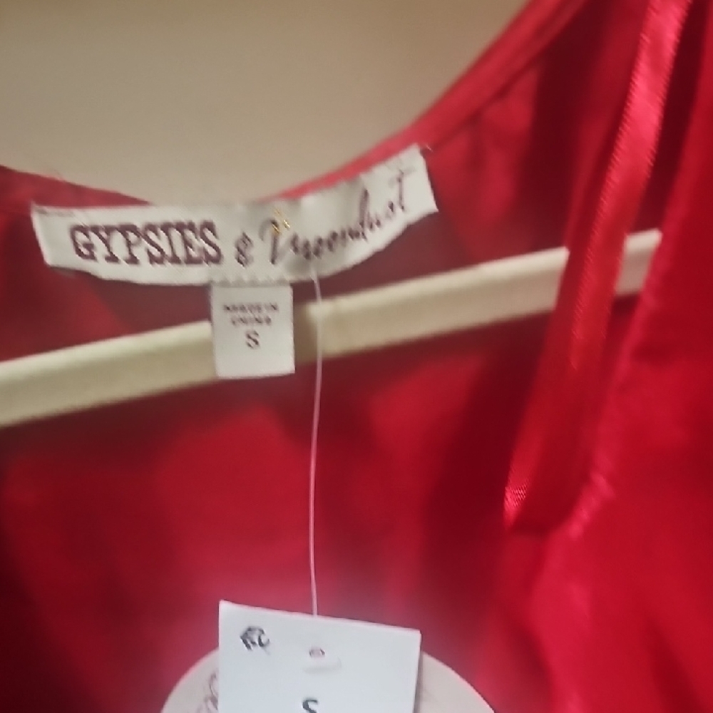 Gypsies & Moondust Red Ruffle‎ Blouse - Picture 4 of 6